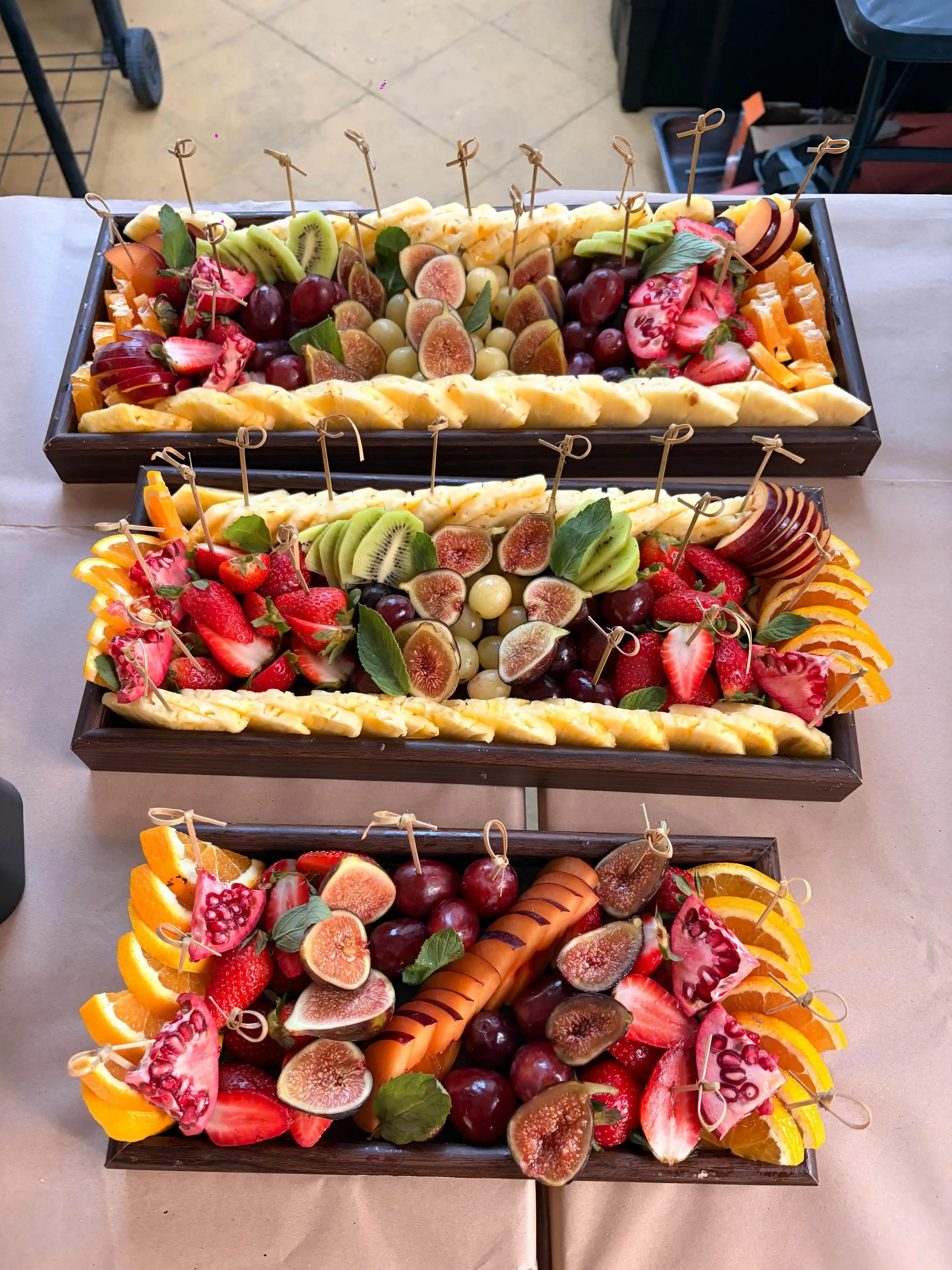 Servicio de cóctel y mesas de recepción para eventos